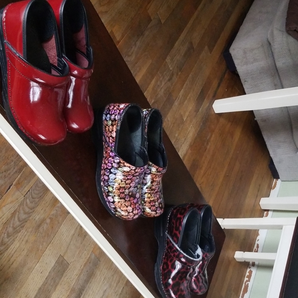 2 pair of Dansko nursing shoes.......package deal.